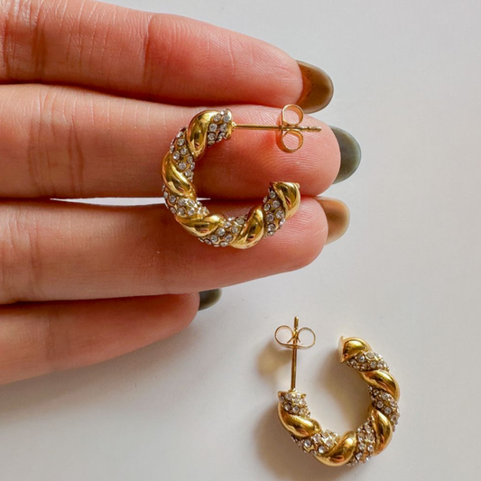 C-shaped Twisted stone Earring