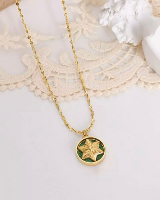 Star Green Gold Plated Minimalist Necklace